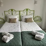 Дом отдыха Casa Dos Lirios *