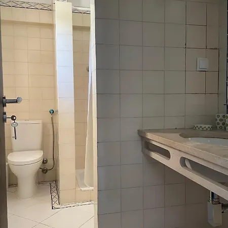 Casa Dos Lírios Сasa de vacaciones Albufeira