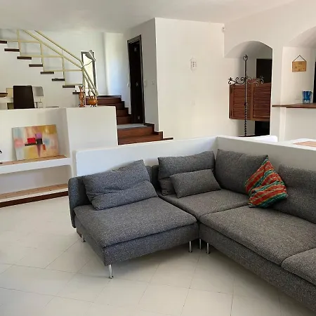 Casa Dos Lirios *