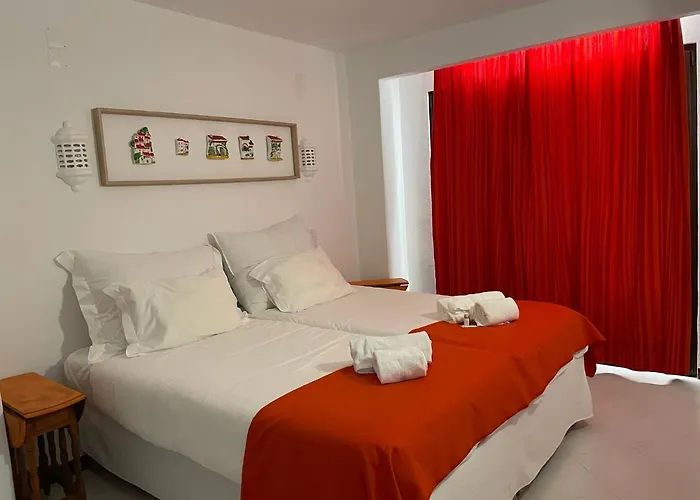 펜션 Casa Dos Lirios 알부페이라