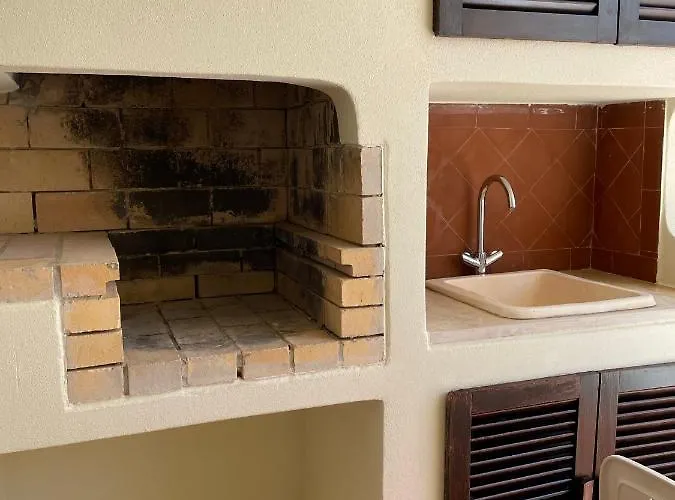 Casa Dos Lirios Дом отдыха Албуфейра